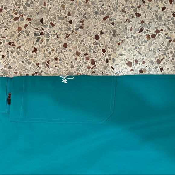 Millennials in medicine Mims  scrub set medium teal - Picture 10 of 16